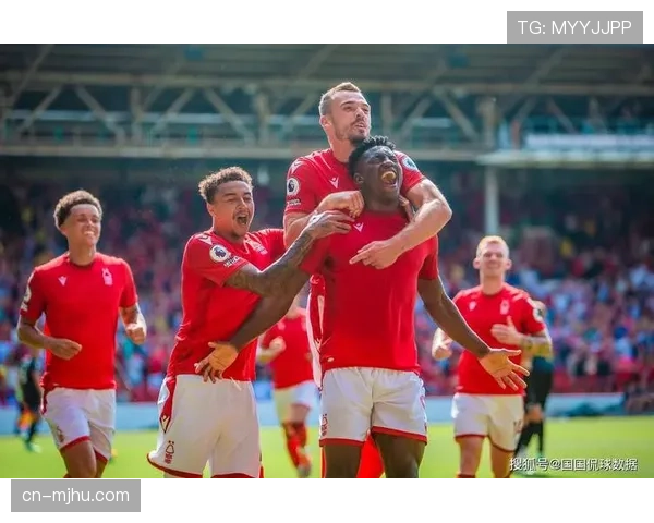 深度复盘:诺丁汉森林1-3埃弗顿,太妃糖三粒进球均源于对手定位球进攻被解围后的反击 深度复盘:诺丁汉森林1-3埃弗顿,太妃糖三粒进球均源于对手定位球进攻被解围后的反击